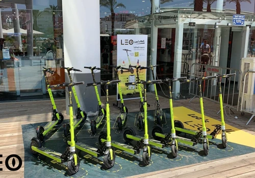 LeoRide vehicle sharing service