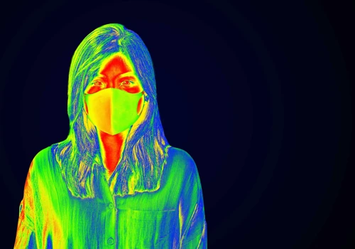 Detecting people in masks on thermal images