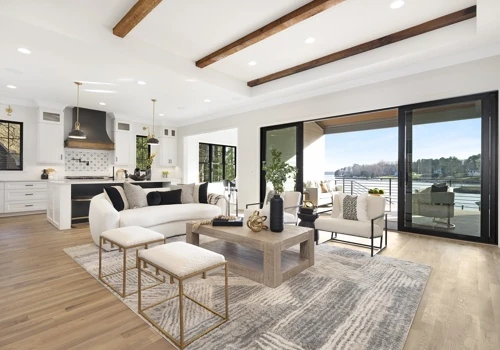 Luxury Living on the Waterfront: TNT Staging