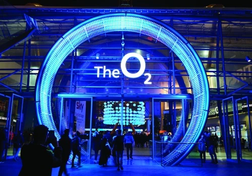 O2 Follow The Rabbit