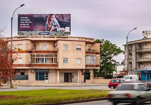 Monitoring and remote control of lighting in advertising billboards