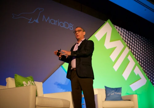 MariaDB Temporal Data Tables