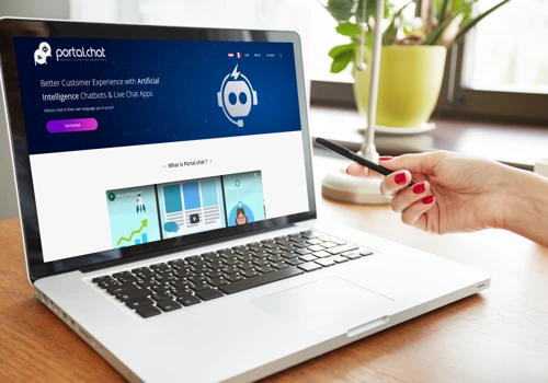 Portal.chat Customised AI chatbot and Live chat