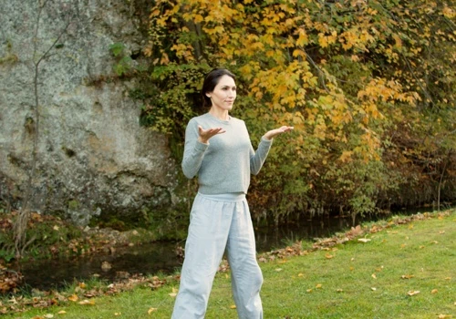 Yoqi Autumn Flow training video series