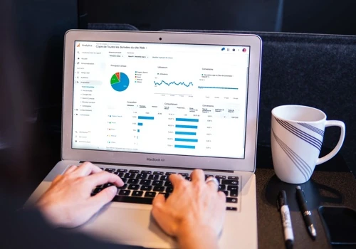 Sales Analysis and Tracking Application