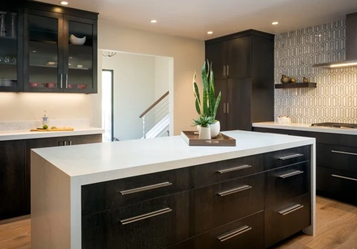 Sleek & Modern
