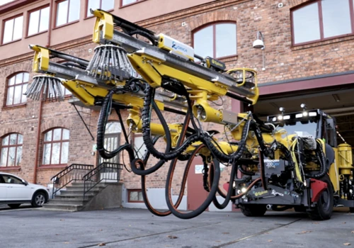 World's First Mechanised Charging System
