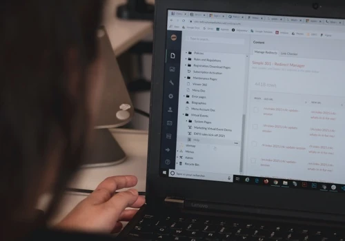 Developing specific functionalities for DMS & BPM