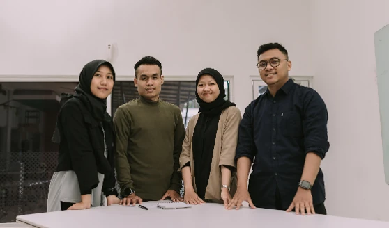 Enamo team photo 1