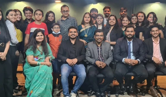 UnoSearch team photo 1